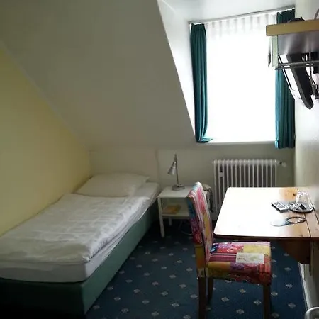 Gæstehus Flora 2*