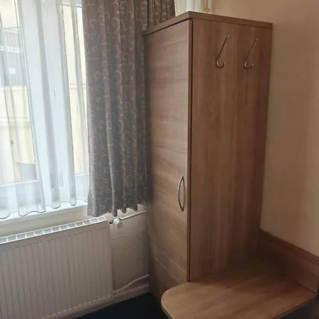 فلورا بيت ضيافة